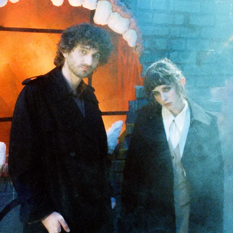 Magdalena Bay compartieron “Human Happens” y “Paint Me a Picture”