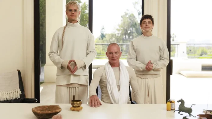 CA7RIEL-Paco-Amoroso-Sting