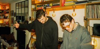 Fred Again… y Jamie T comparten el sencillo «Lights Burn Dimmer»