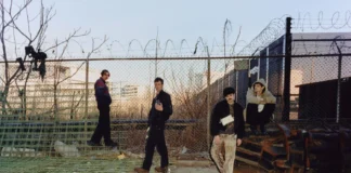 Model/Actriz ha lanzado un nuevo EP titulado Swan Songs