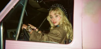 Sabrina Carpenter ha presentado un nuevo video para “House Tour”