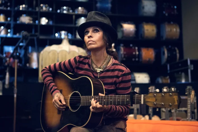 linda-perry-life-in-15-songs