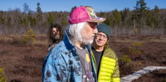 Dinosaur Jr. anuncian su nuevo álbum There Near