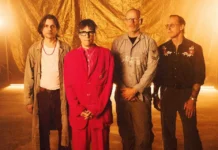 Weezer comparte el nuevo video de “CEO”