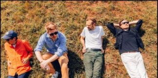 Django Django comparten el tema ‘Dirty Hotel Blues’