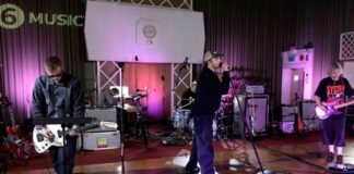 Fontaines DC realiza show en la última sesión en directo de la BBC en Maida Vale