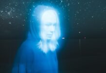 Phoebe Bridgers estrenará su nuevo álbum reproduciéndolo en planetarios