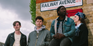 Bloc Party comparte el sencillo, Lagoon Blue