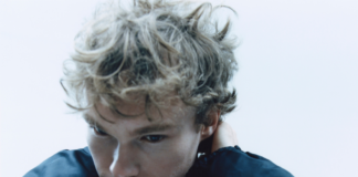Presley Regier anuncia su nuevo proyecto «Sensitive to the room, sensitive to the sound»